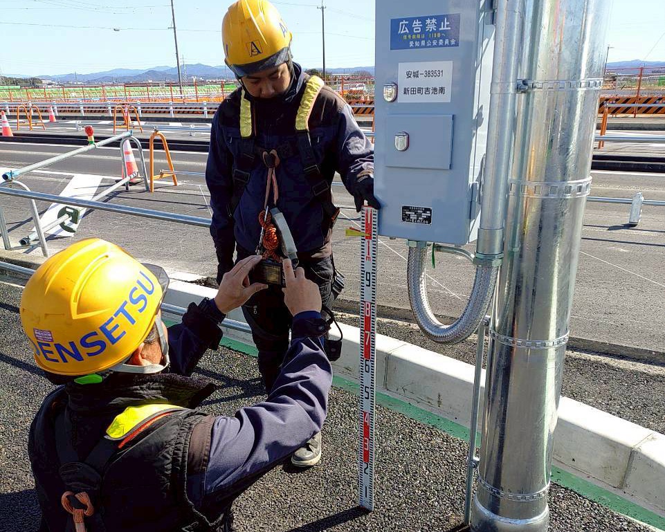 交通信号機新設工事
